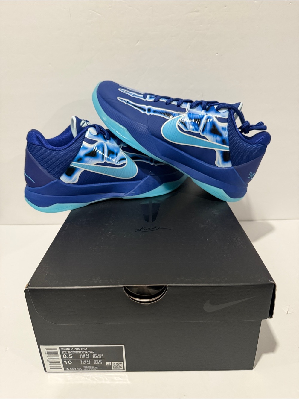 Kobe 5 Protro 'XRay' Sz: 8.5 (HJ4303-400)